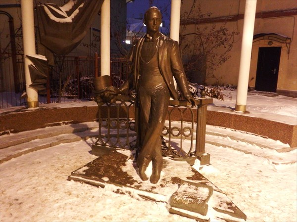 Памятник Собинову
